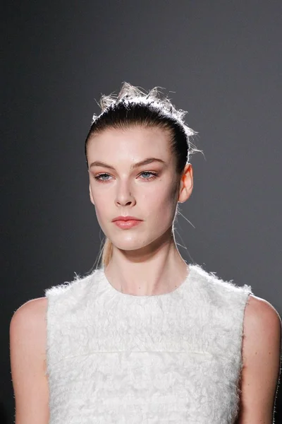 Look 35